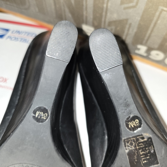 Tory Burch black leather platform heels size 8.5 - Picture 10 of 10